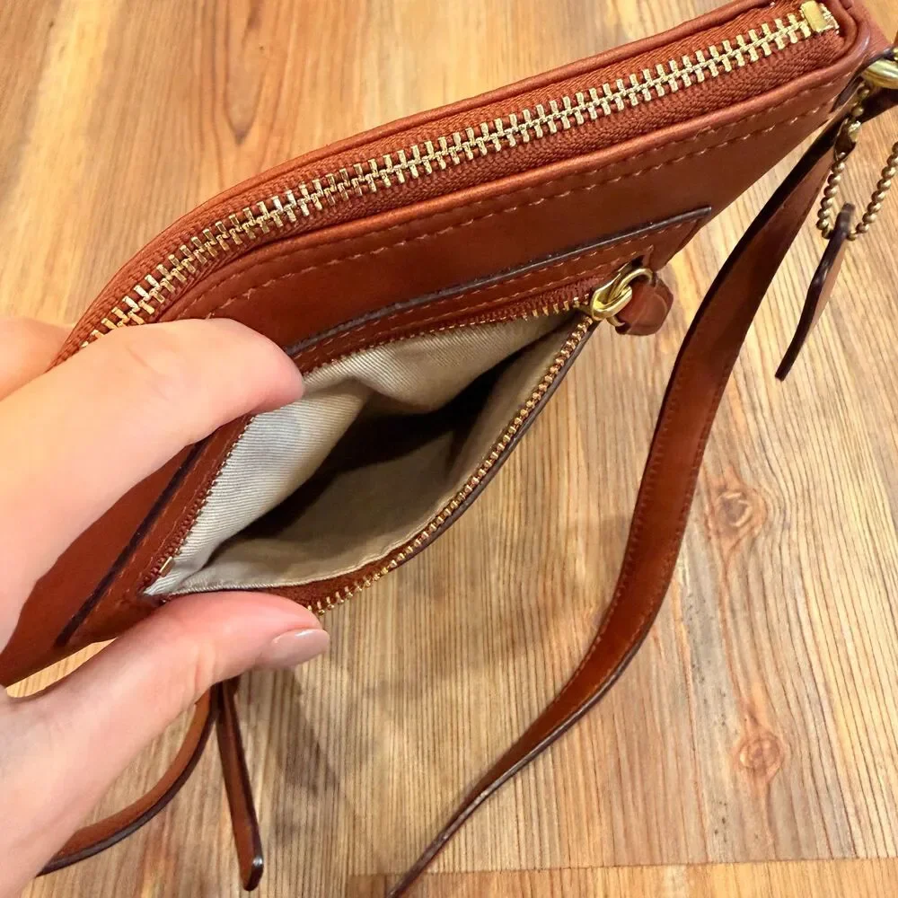 Coach Legacy Leather Swingpack Crossbody Bag British Tan Cognac - Picture 8 of 12
